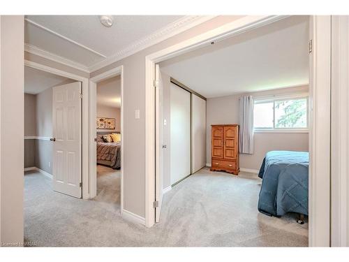 140 Broken Oak Crescent, Kitchener, ON - Indoor Photo Showing Bedroom