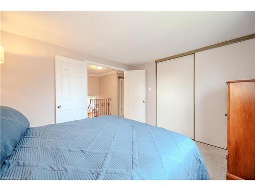 140 Broken Oak Crescent, Kitchener, ON - Indoor Photo Showing Bedroom