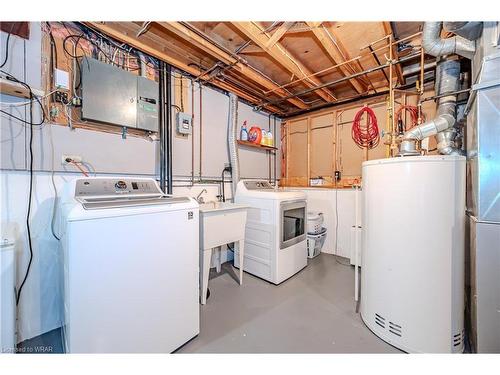 140 Broken Oak Crescent, Kitchener, ON - Indoor Photo Showing Laundry Room