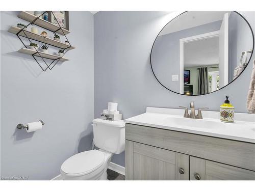 182 Rolling Meadows Drive, Kitchener, ON - Indoor Photo Showing Bathroom