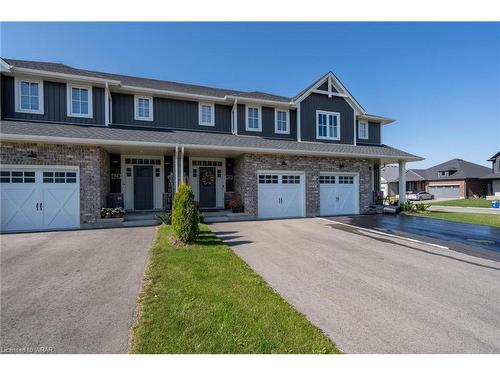 34 Curren Crescent, Tillsonburg, ON - Outdoor With Deck Patio Veranda With Facade