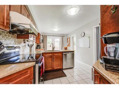 494 Burnett Avenue, Cambridge, ON - Indoor Photo Showing Kitchen