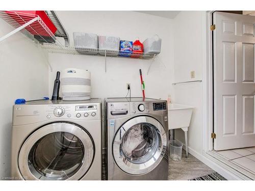 494 Burnett Avenue, Cambridge, ON - Indoor Photo Showing Laundry Room