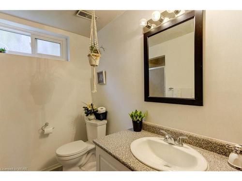 582 Skylark Road, Waterloo, ON - Indoor Photo Showing Bathroom