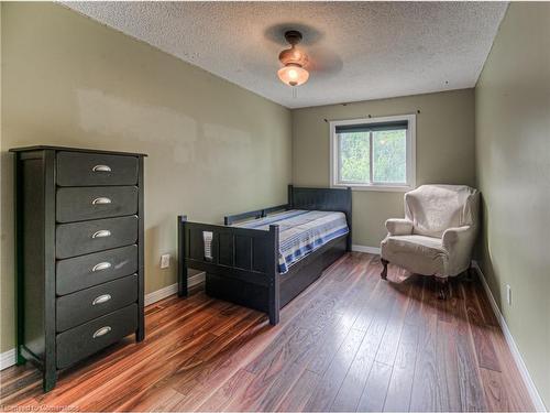 67 Royal Orchard Place, Kitchener, ON - Indoor Photo Showing Bedroom