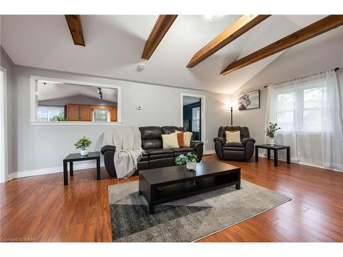 823 Main Street, Port Dover, ON - Indoor Photo Showing Living Room