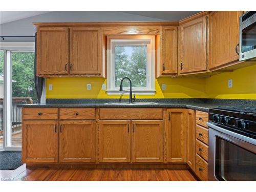 823 Main Street, Port Dover, ON - Indoor Photo Showing Kitchen