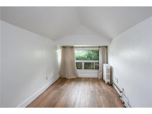 220 Gordon Street, Guelph, ON - Indoor Photo Showing Other Room