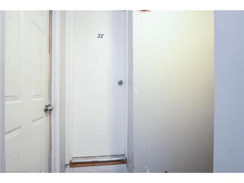 220 Gordon Street, Guelph, ON - Indoor Photo Showing Other Room