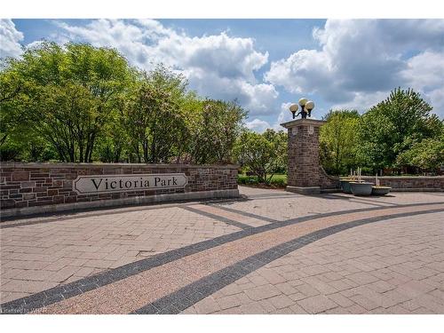 1601-60 Charles Street W, Kitchener, ON - Outdoor With View