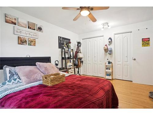 497 Regal Drive, London, ON - Indoor Photo Showing Bedroom