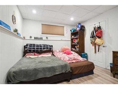 497 Regal Drive, London, ON - Indoor Photo Showing Bedroom