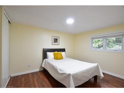 141 Fenwick Court, Kitchener, ON - Indoor Photo Showing Bedroom