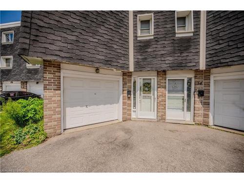 35-60 Elmsdale Drive, Kitchener, ON - Outdoor