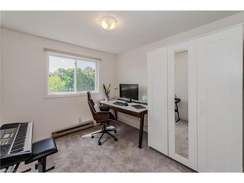 35-60 Elmsdale Drive, Kitchener, ON - Indoor Photo Showing Office