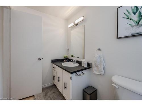 35-60 Elmsdale Drive, Kitchener, ON - Indoor Photo Showing Bathroom