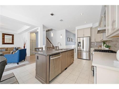 39 Bastia Street, Waterdown, ON - Indoor Photo Showing Kitchen With Stainless Steel Kitchen