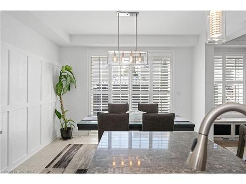 39 Bastia Street, Waterdown, ON - Indoor Photo Showing Dining Room