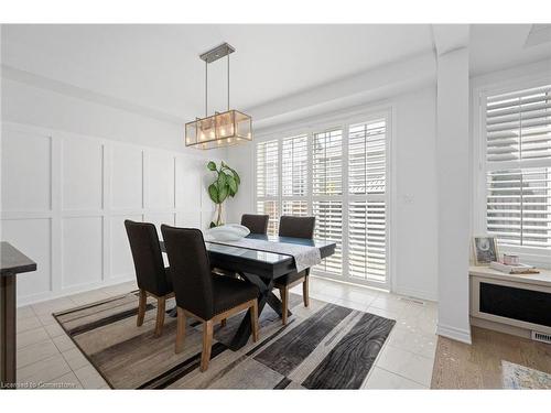 39 Bastia Street, Waterdown, ON - Indoor Photo Showing Dining Room