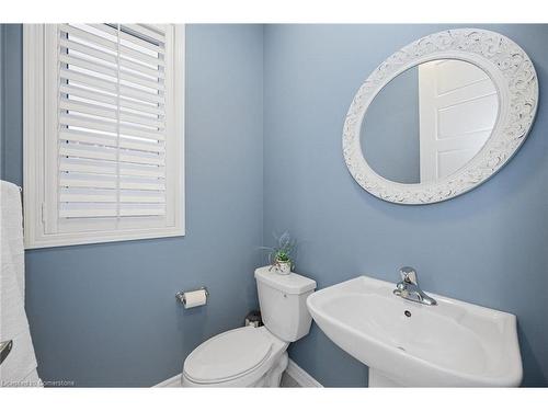 39 Bastia Street, Waterdown, ON - Indoor Photo Showing Bathroom