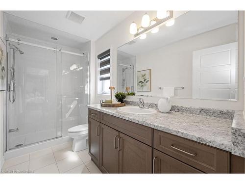 39 Bastia Street, Waterdown, ON - Indoor Photo Showing Bathroom