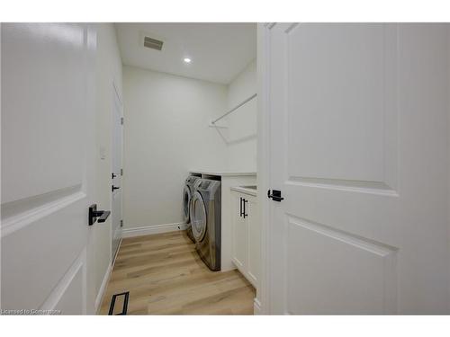 39 Herb Street, Norwich, ON - Indoor Photo Showing Laundry Room