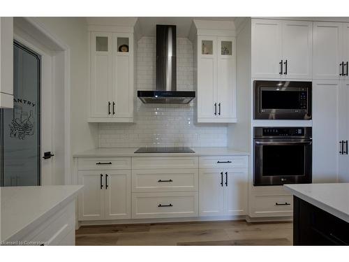 39 Herb Street, Norwich, ON - Indoor Photo Showing Kitchen