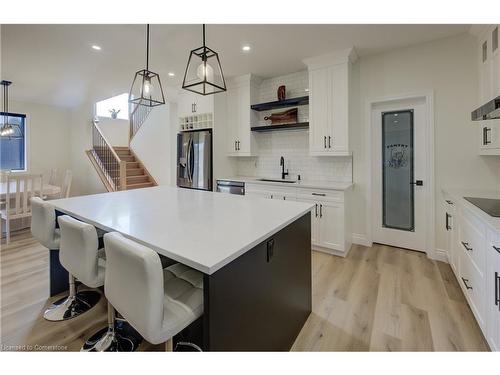 39 Herb Street, Norwich, ON - Indoor Photo Showing Kitchen With Upgraded Kitchen