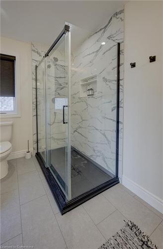 39 Herb Street, Norwich, ON - Indoor Photo Showing Bathroom