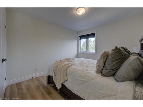 39 Herb Street, Norwich, ON - Indoor Photo Showing Bedroom