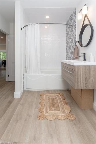 354 Erie Street, Port Stanley, ON - Indoor Photo Showing Bathroom