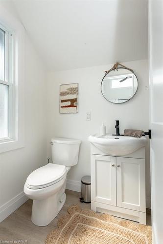 354 Erie Street, Port Stanley, ON - Indoor Photo Showing Bathroom