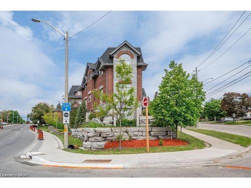 A-489 East Avenue, Kitchener, ON - Outdoor