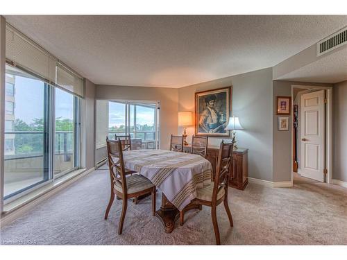 505-6 Willow Street, Waterloo, ON - Indoor Photo Showing Dining Room