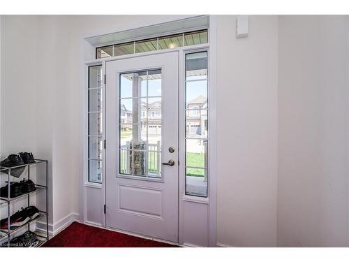 19 Garland Avenue, Cambridge, ON - Indoor Photo Showing Other Room