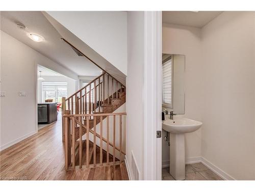 19 Garland Avenue, Cambridge, ON - Indoor Photo Showing Other Room