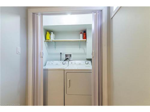 B-99 Nickolas Crescent, Cambridge, ON - Indoor Photo Showing Laundry Room