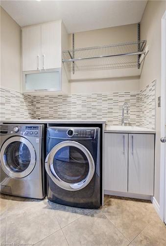 5 Hammacher Street, Baden, ON - Indoor Photo Showing Laundry Room