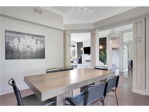 4663 Wellington 35 Road, Puslinch, ON - Indoor Photo Showing Dining Room