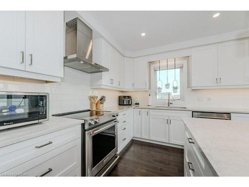 307-249 Grey Silo Road, Waterloo, ON - Indoor Photo Showing Kitchen With Upgraded Kitchen