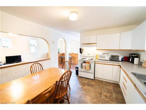 1111 Beattie Street, North Bay, ON - Indoor Photo Showing Kitchen With Double Sink