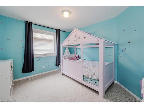 201 Brandenburg Court, Waterloo, ON - Indoor Photo Showing Bedroom