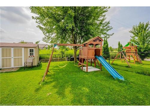 201 Brandenburg Court, Waterloo, ON - Outdoor With Backyard