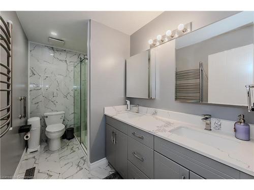 201 Brandenburg Court, Waterloo, ON - Indoor Photo Showing Bathroom