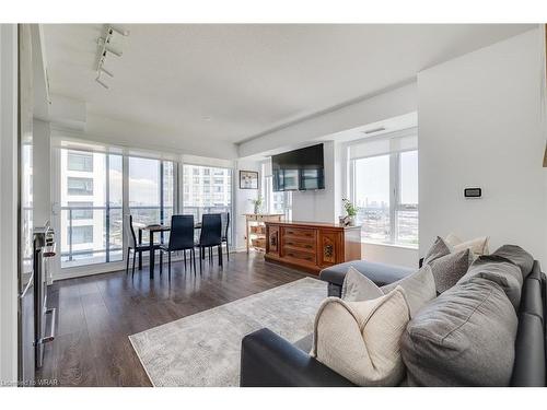 1108-30 Samuel Wood Way, Toronto, ON - Indoor Photo Showing Living Room