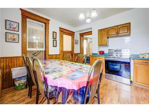 44 Walter Street, Kitchener, ON - Indoor Photo Showing Dining Room