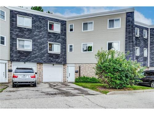 36-60 Elmsdale Drive, Kitchener, ON - Outdoor