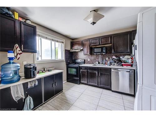 36-60 Elmsdale Drive, Kitchener, ON - Indoor Photo Showing Kitchen