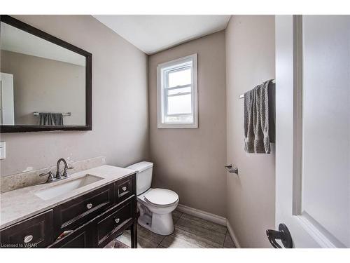 36-60 Elmsdale Drive, Kitchener, ON - Indoor Photo Showing Bathroom