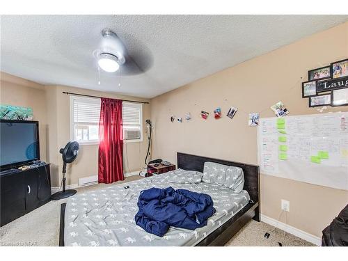 36-60 Elmsdale Drive, Kitchener, ON - Indoor Photo Showing Bedroom